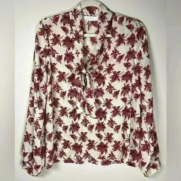 ASTR The Label Long Sleeve Bow Neck Lightweight Sheer Floral Blouse Size Medium - Picture 1 of 10